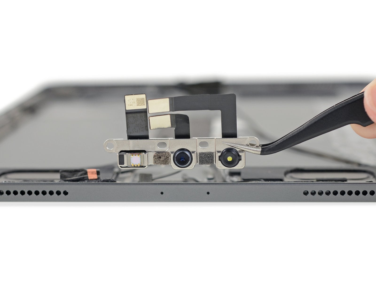 Эксперты iFixit проверили ремонтопригодность iPad Pro 2018