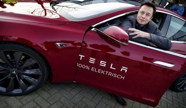 Гендиректор Tesla Motors подтвердил встречу с представителями Apple
