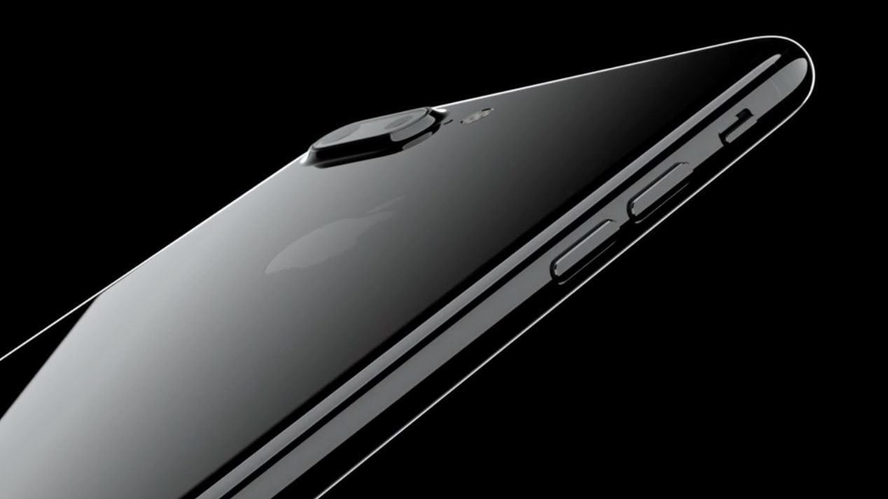 Осторожно – плохо окрашено iPhone 7!