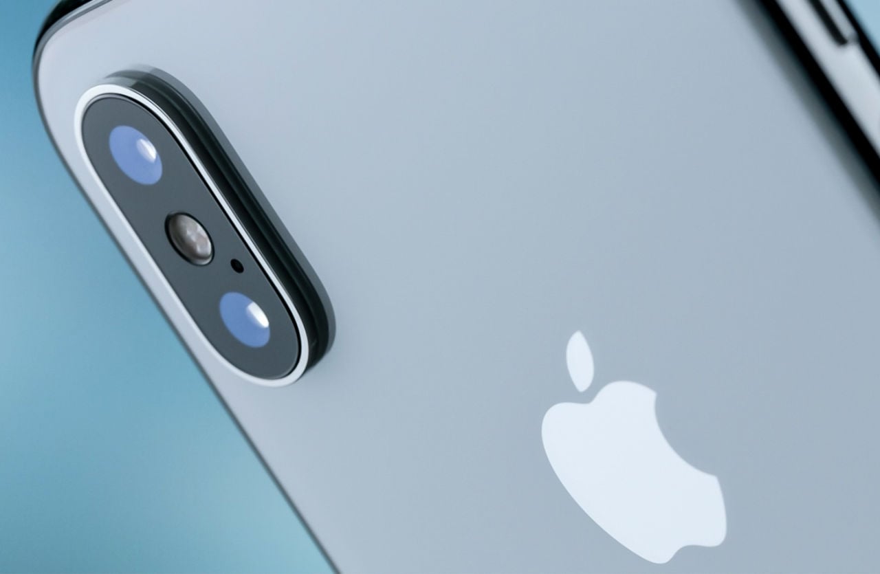 Стекло камеры iPhone X может разбиться в любой момент