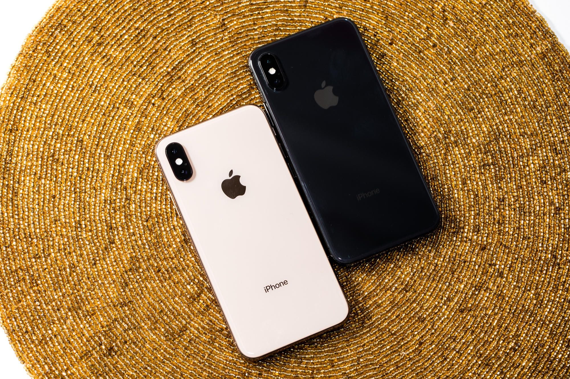 Отличия iPhone XS от X: как не переплатить за прошлогодний флагман